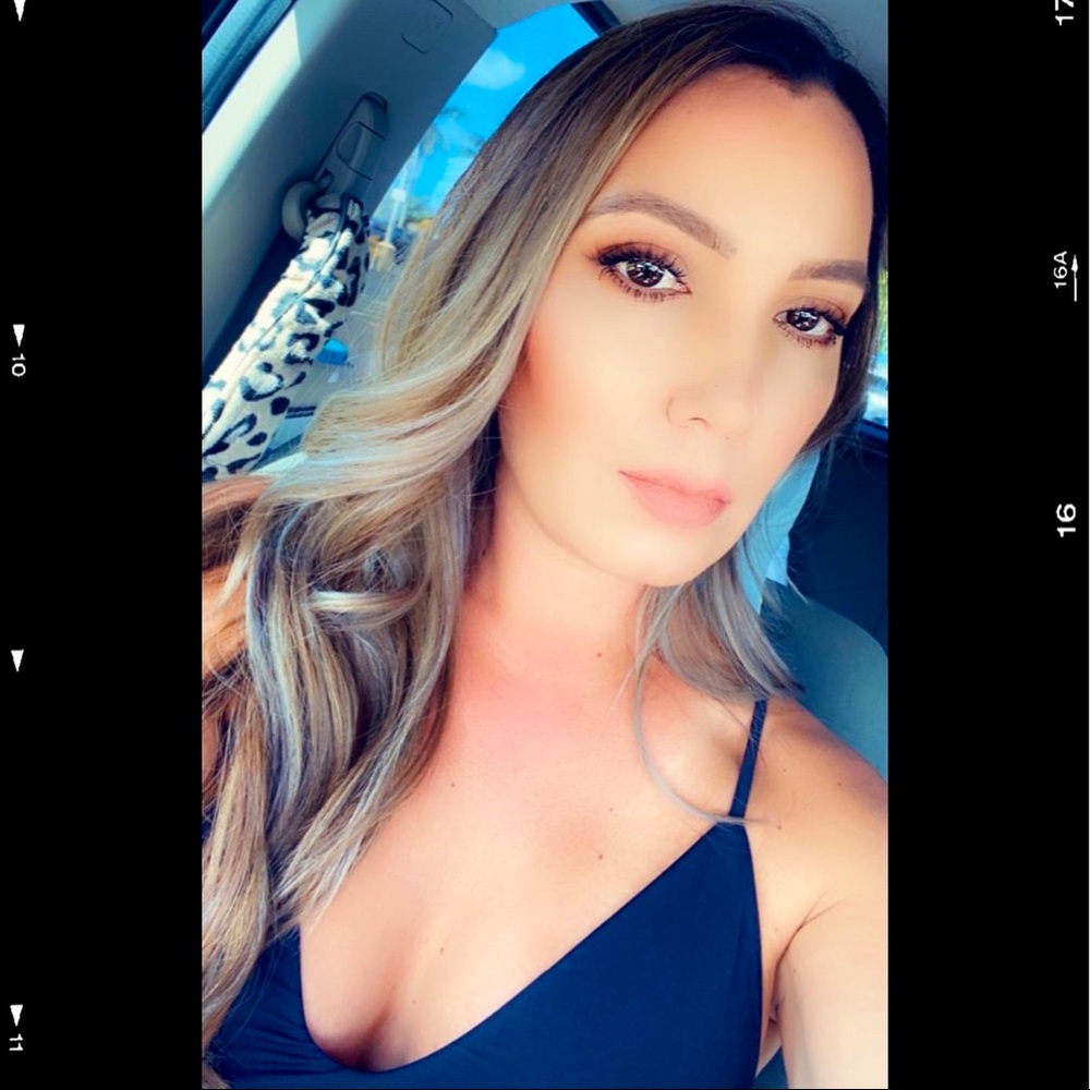 Meet your Posher, Stephanie